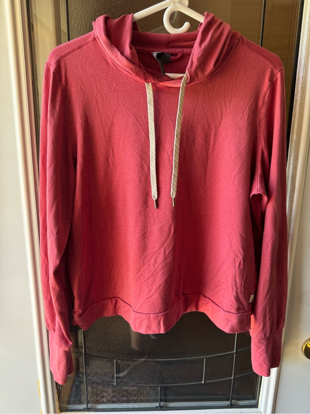 Vuori Rose Pink Lightweight Hooded Pullover